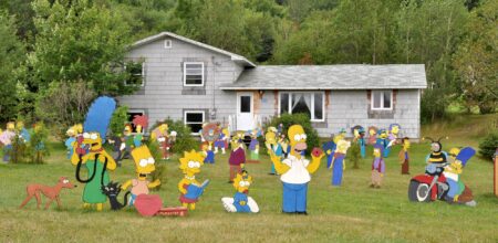 Simpsons in the garden