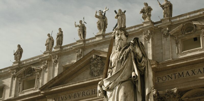La riforma della Curia romana: i «collaboratori» apostolici