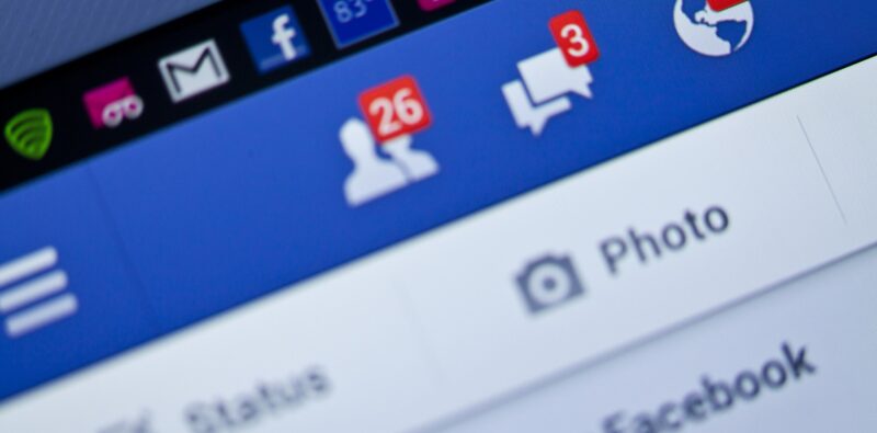 Studiando Facebook