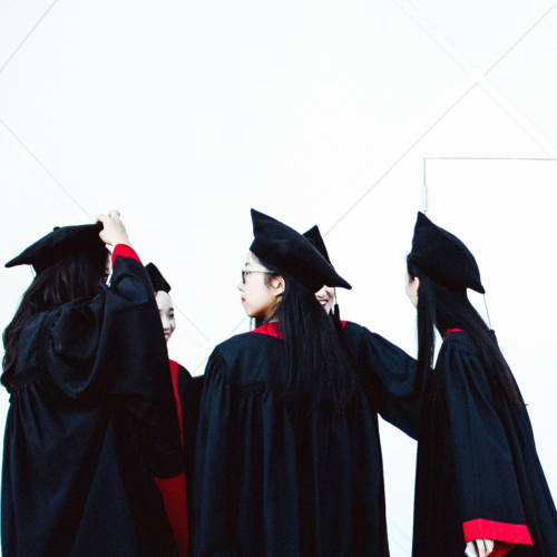 NUOVI APPROCCI CINESI ALL'EDUCAZIONE UMANISTICA
