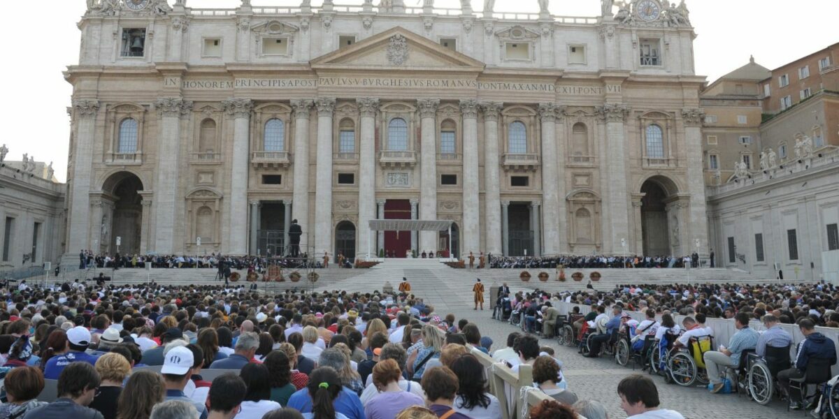 Il governo nelle associazioni di fedeli di diritto pontificio