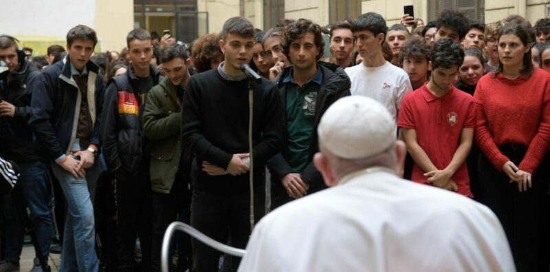 Come papa Francesco vede l’educazione