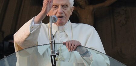 Benedetto XVI. La vita e le sfide