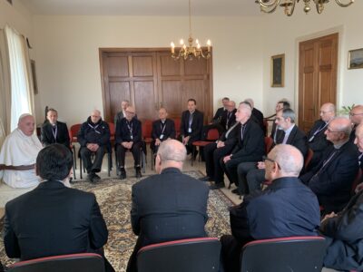 Papa Francesco durante conversazione coi gesuiti a Malta (foto: Antonio Spadaro)