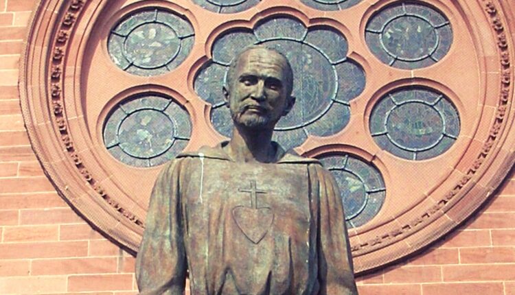 La statua di Charles De Foucauld a Strasburgo.