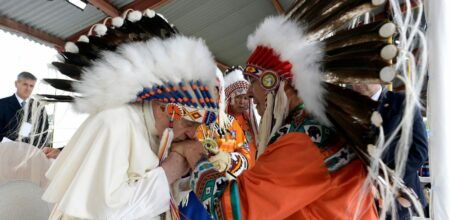 Papa Francesco durante il suo pellegrinaggio penitenziale in Canada.