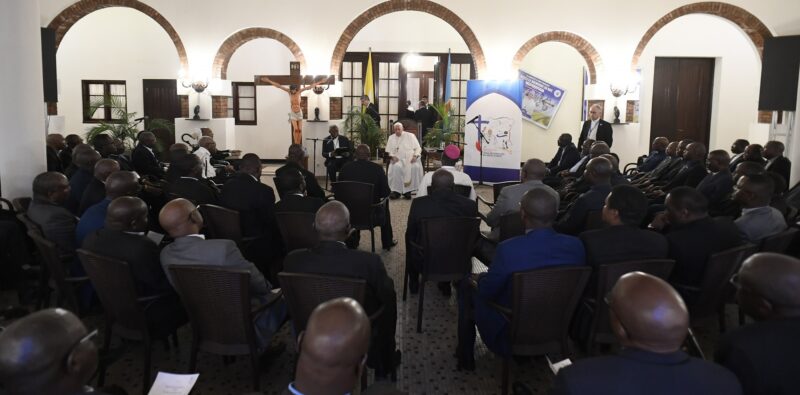 “La Chiesa non è una multinazionale della spiritualità”