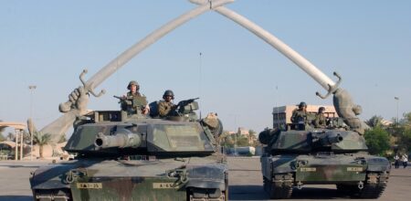 Tank statunitensi a Baghdad (2003).