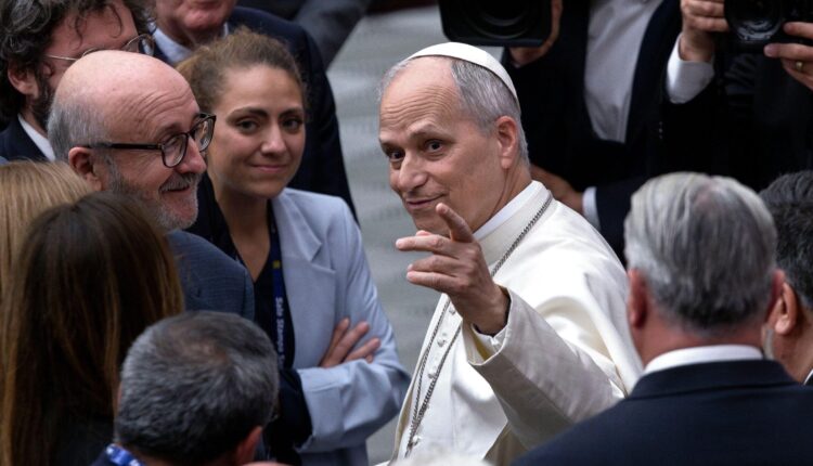 Leone XIV incontra i rappresentanti dei media (Foto Picciarella/Alamy)