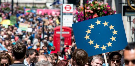 Proteste contro la Brexit, Londra 2022 (foto: Unsplash)