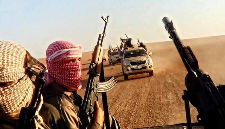 Combattenti dell'Isis (Foto: Alamy)