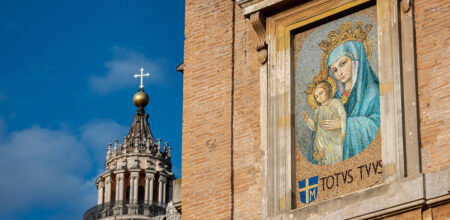 Mater Ecclesiae, Palazzo Apostolico, Vaticano.