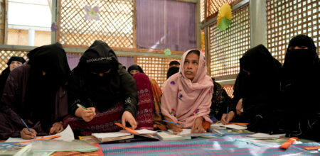 Rifugiate Rohingya nei campi di Cox's Bazar, in Bangladesh. (Foto: UN Women)