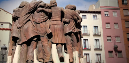 El abrazo, Madrid (Foto:Wikipedia)