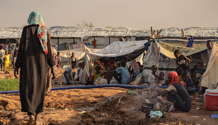 Persone in fuga dal Sudan nel Centro di transito di Renk, Sud Sudan. (Foto:Jesuit Refugee Service)