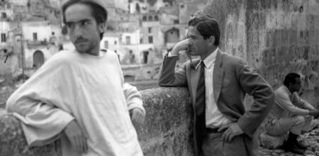 Pier Paolo Pasolini sul set de "Il Vangelo secondo Matteo" (Foto: Domenico Notarangelo/Wikimedia)